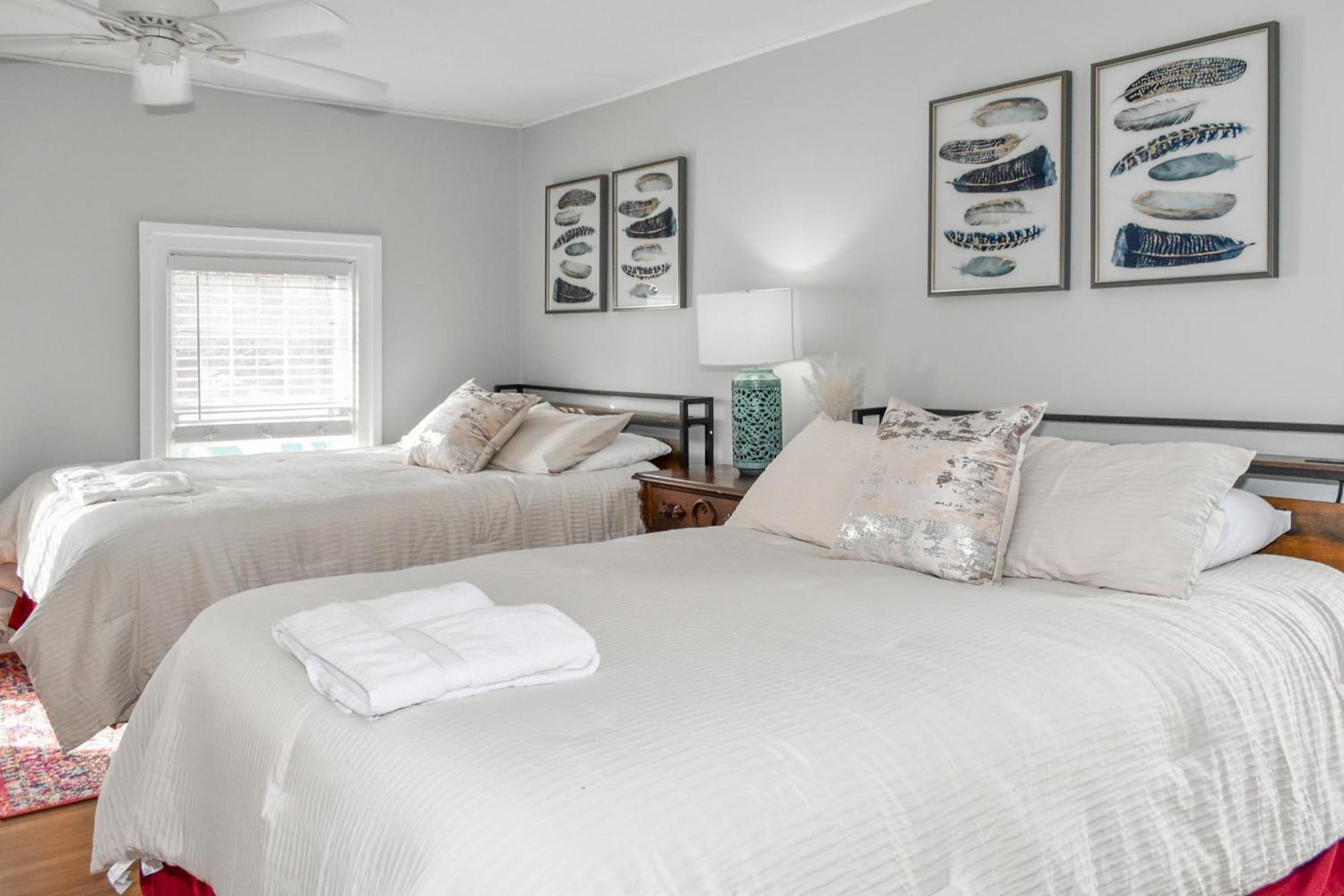 Walk To Parks, Dining & Lake! Game Room! Hot Tub! Watkins Glen Exterior photo