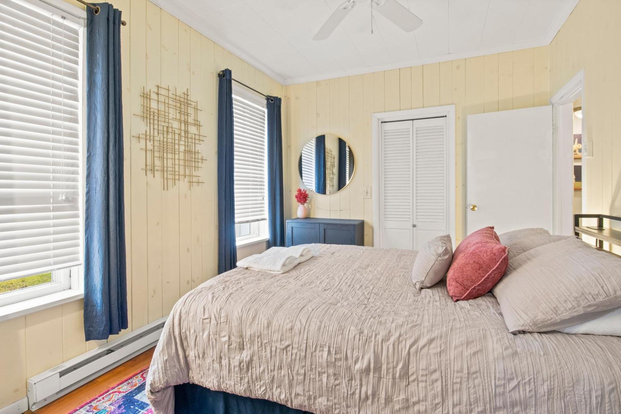 Walk To Parks, Dining & Lake! Game Room! Hot Tub! Watkins Glen Exterior photo